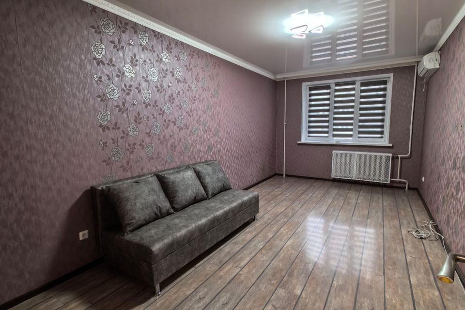 Продаётся 1-комнатная квартира, 43 м²