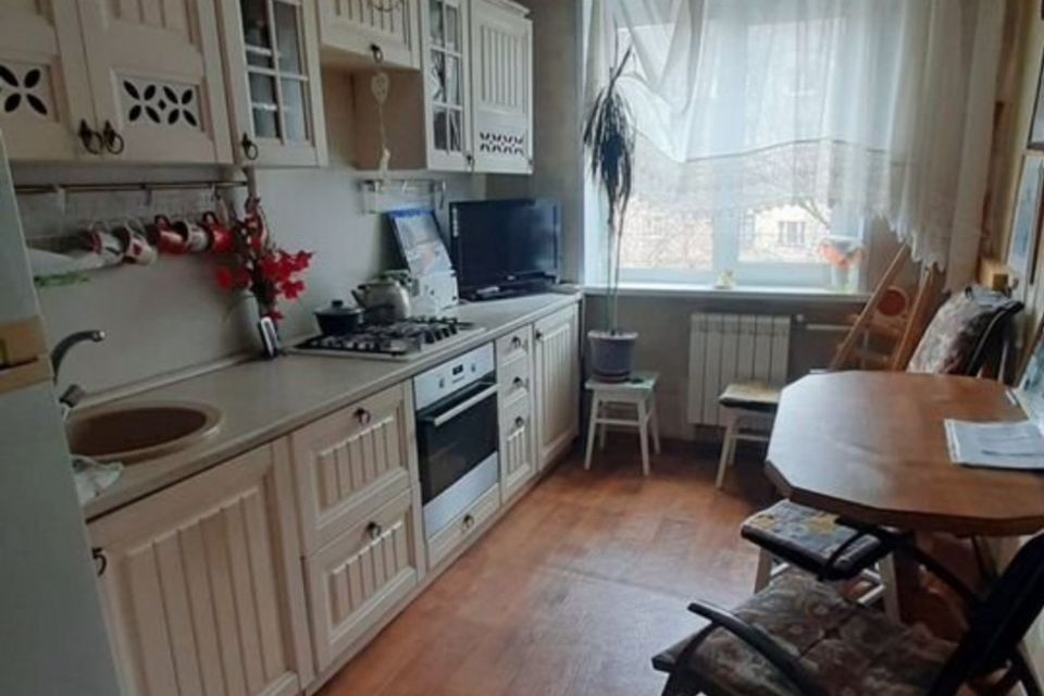 Продаётся 3-комнатная квартира, 62.8 м²