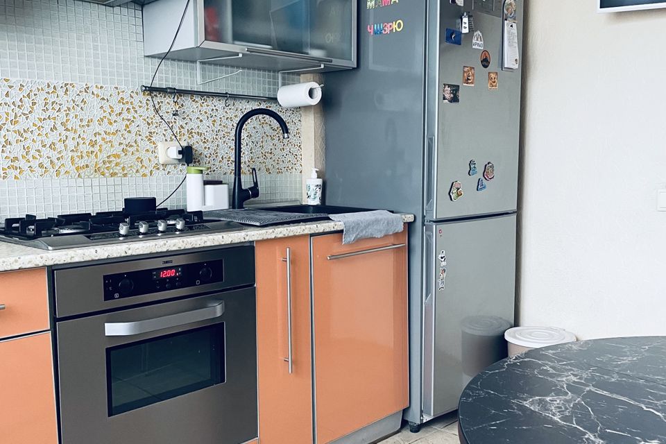 Продаётся 3-комнатная квартира, 72 м²