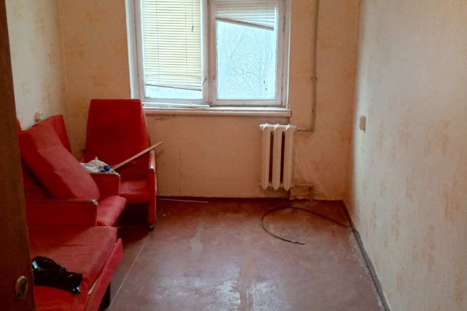 Продаётся 4-комнатная квартира, 59 м²