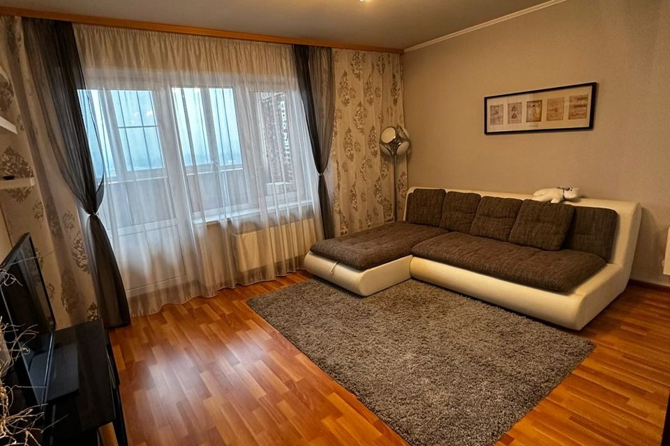 Продаётся 3-комнатная квартира, 63.5 м²