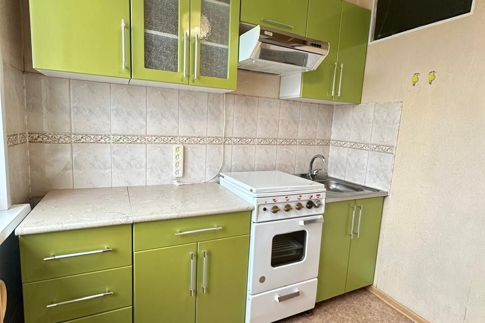 Продаётся 4-комнатная квартира, 61 м²