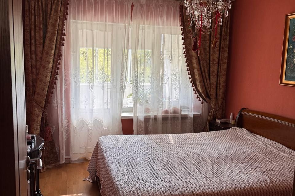 Продаётся 3-комнатная квартира, 55.2 м²