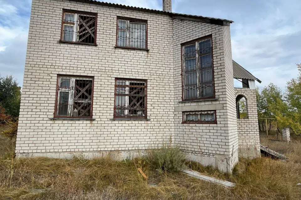 Продаётся 2-этажный дом, 130 м²
