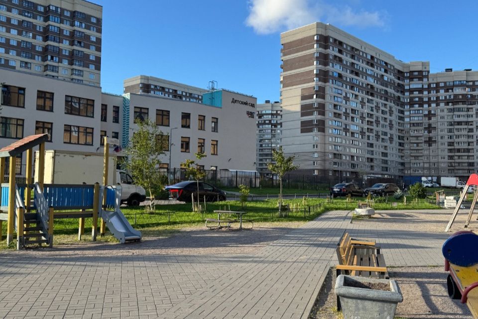Продаётся 1-комнатная квартира, 32 м²