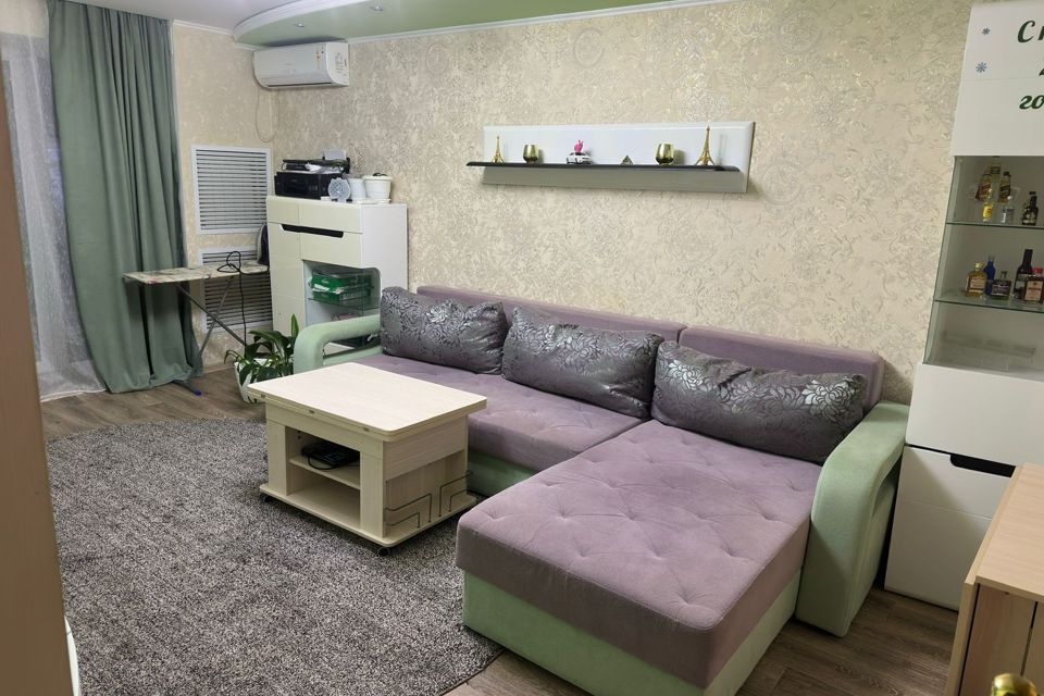 Продаётся 2-комнатная квартира, 57.6 м²