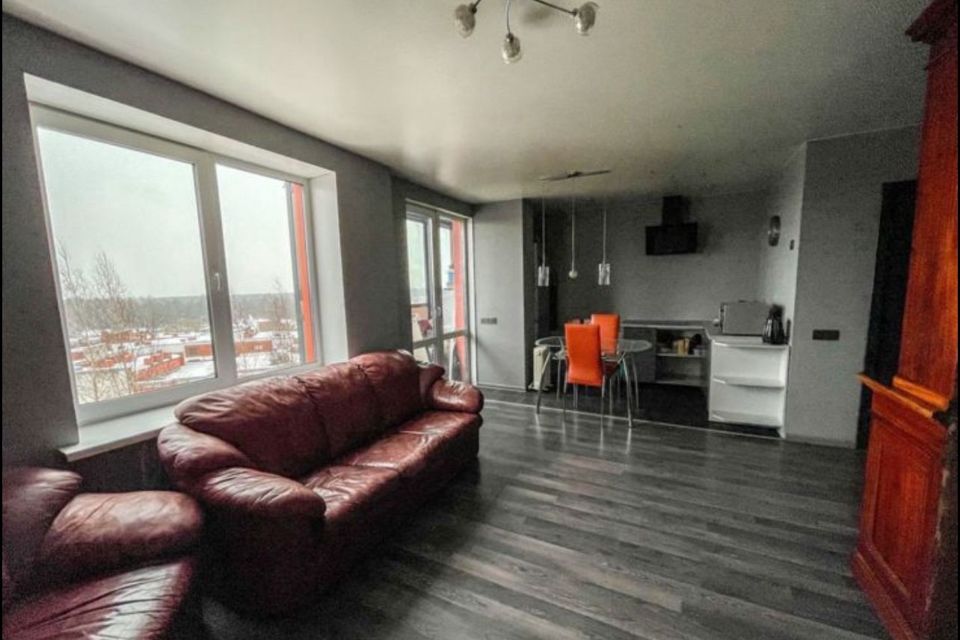 Продаётся 1-комнатная квартира, 43 м²