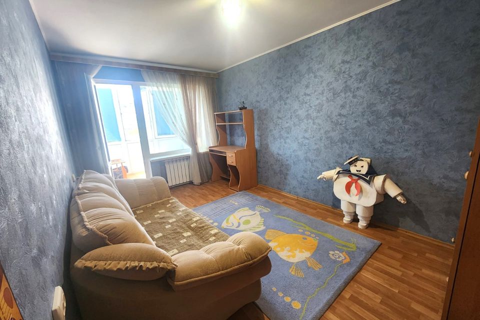 Продаётся 4-комнатная квартира, 75.7 м²