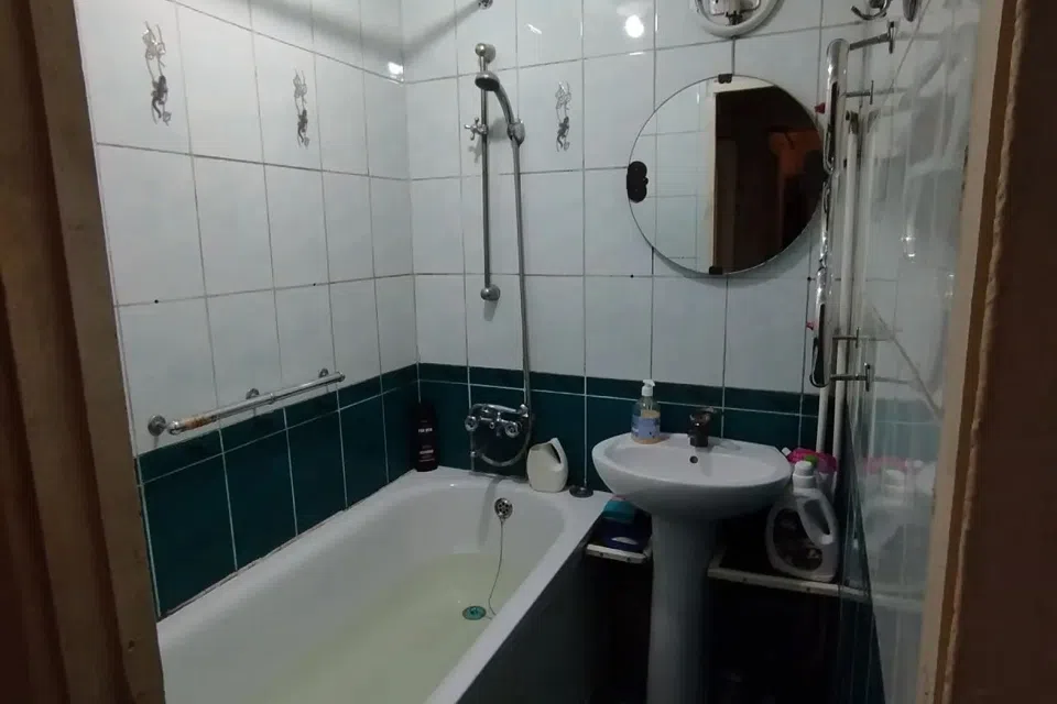 Продаётся 3-комнатная квартира, 57.1 м²