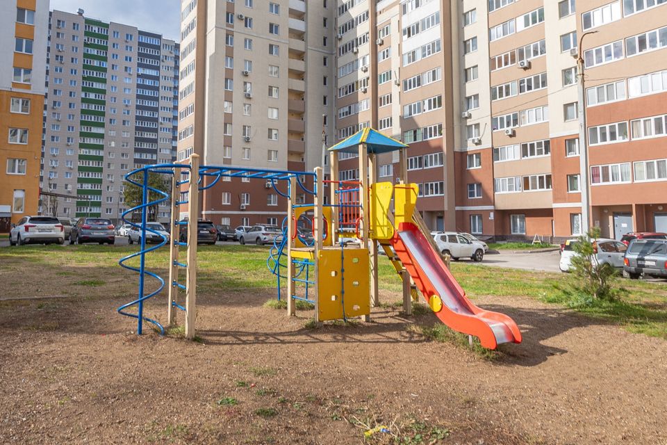 Продаётся 3-комнатная квартира, 82.3 м²