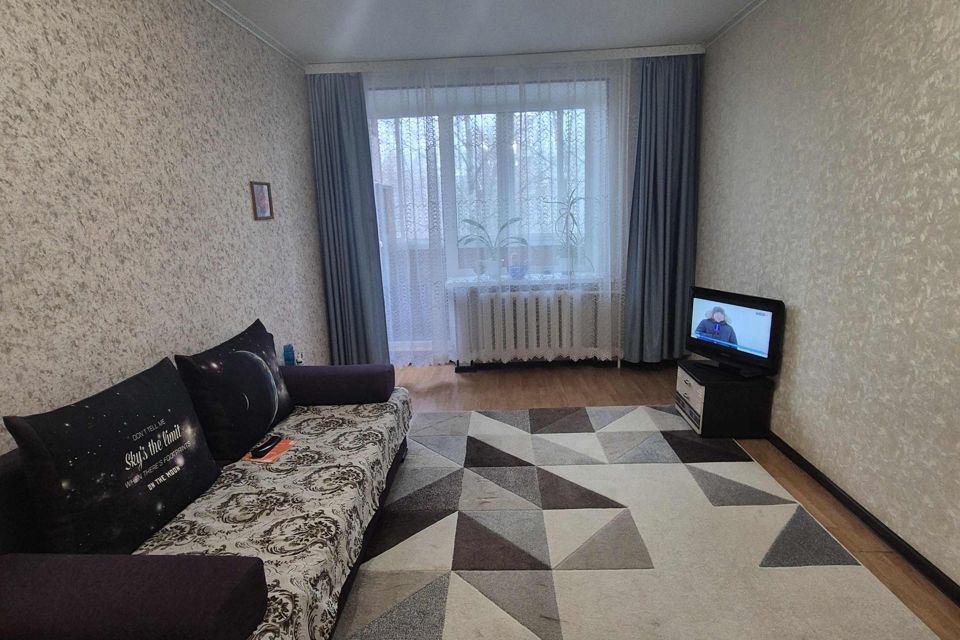 Продаётся 2-комнатная квартира, 41.8 м²