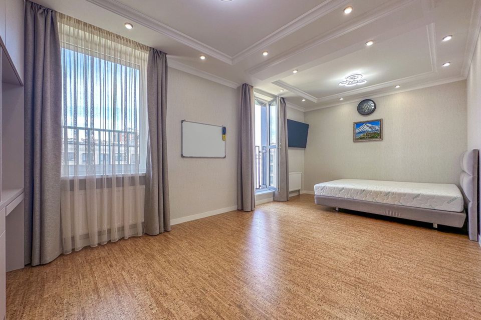 Продаётся 2-комнатная квартира, 61.7 м²