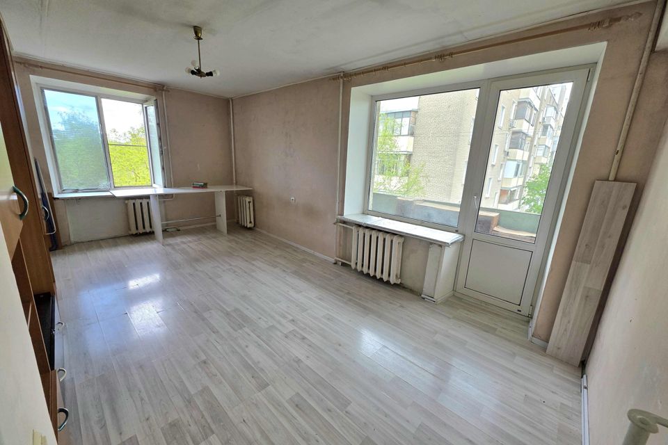 Продаётся 1-комнатная квартира, 32 м²