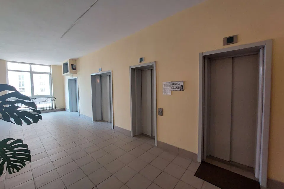 Продаётся 4-комнатная квартира, 137 м²