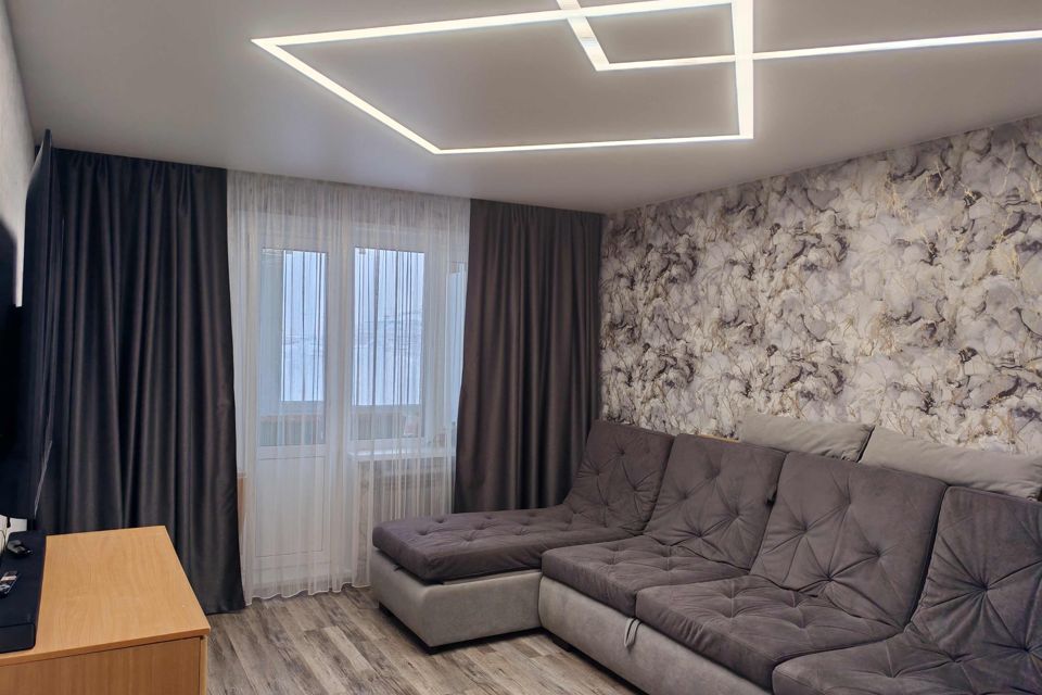 Продаётся 4-комнатная квартира, 98 м²