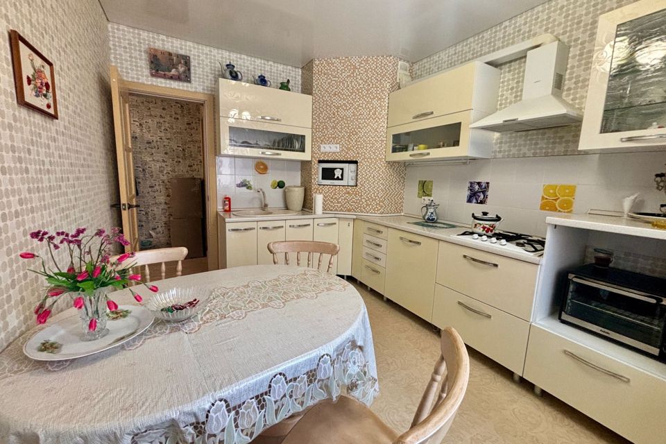 Продаётся 3-комнатная квартира, 63 м²