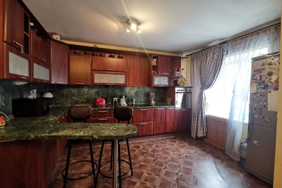 Продаётся 3-комнатная квартира, 95 м²