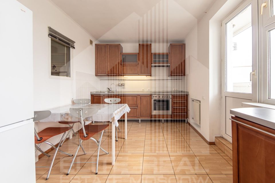 Продаётся 3-комнатная квартира, 74.2 м²