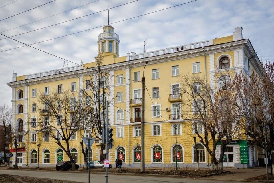 Продаётся 2-комнатная квартира, 60.8 м²
