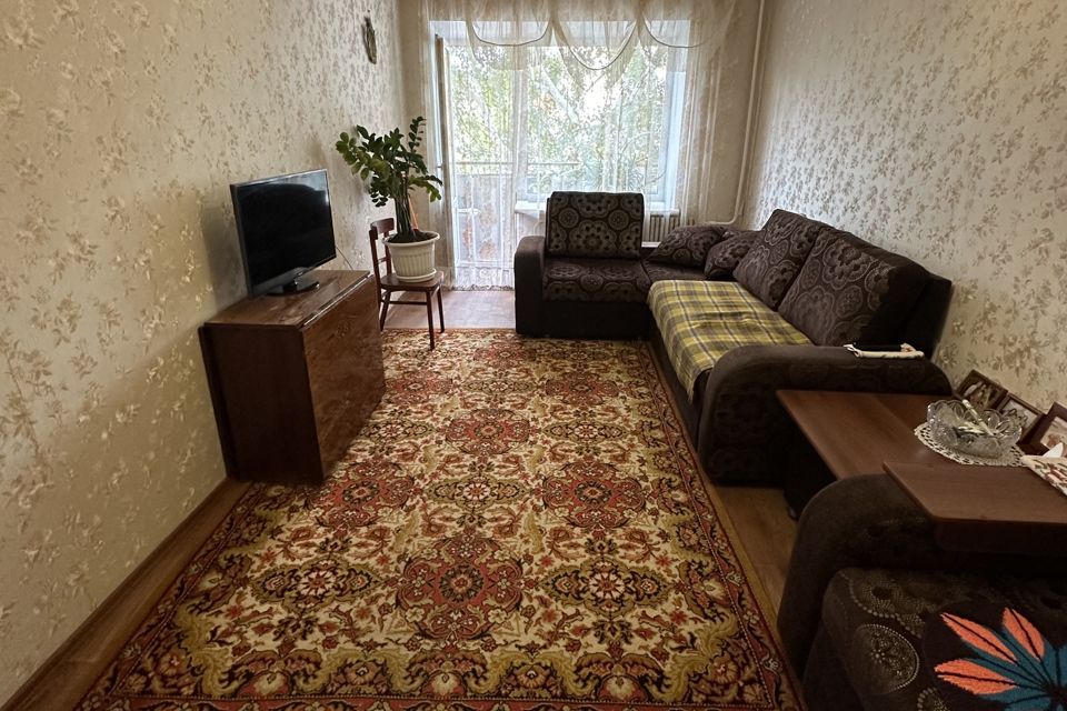 Продаётся 3-комнатная квартира, 58.7 м²