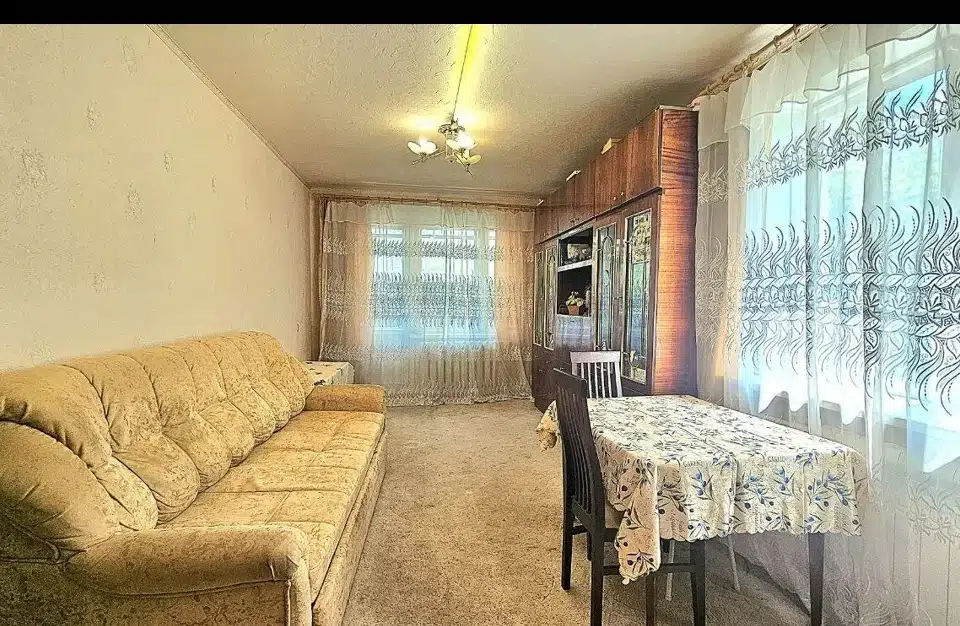 Продаётся 3-комнатная квартира, 57.4 м²