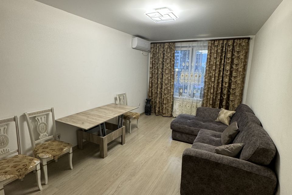 Продаётся 3-комнатная квартира, 77.6 м²