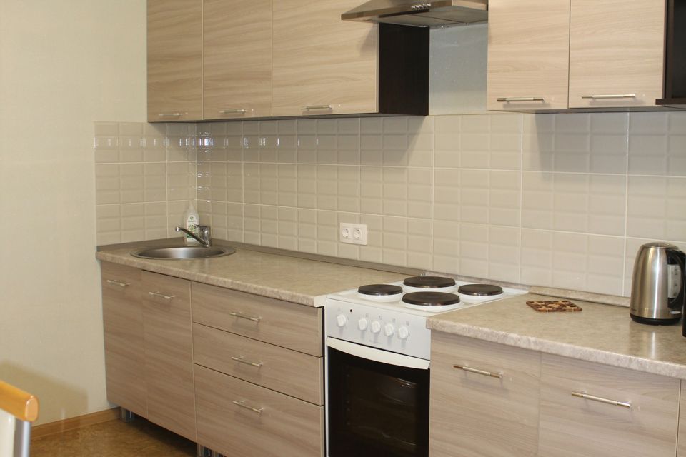 Продаётся 1-комнатная квартира, 42.2 м²