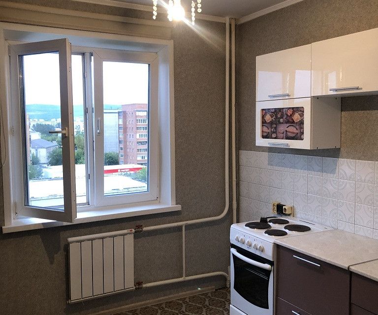 Продаётся 3-комнатная квартира, 65.6 м²