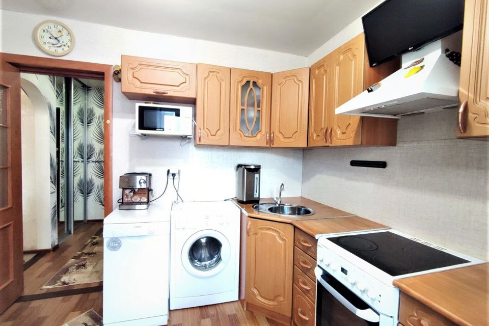 Продаётся 3-комнатная квартира, 62.4 м²