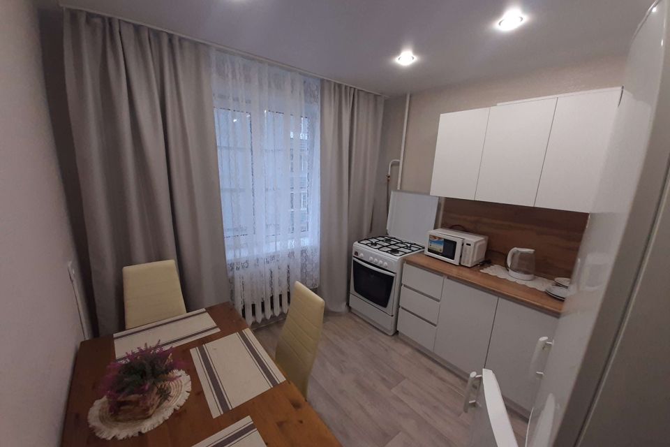 Сдаётся 2-комнатная квартира, 55 м²