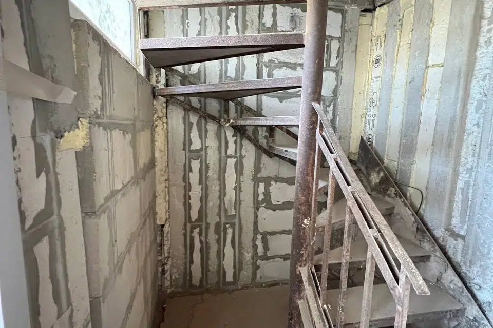 Продаётся 4-комнатная квартира, 105.5 м²