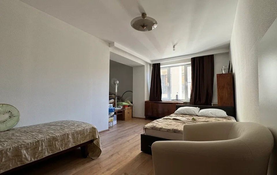 Продаётся 2-комнатная квартира, 55.7 м²