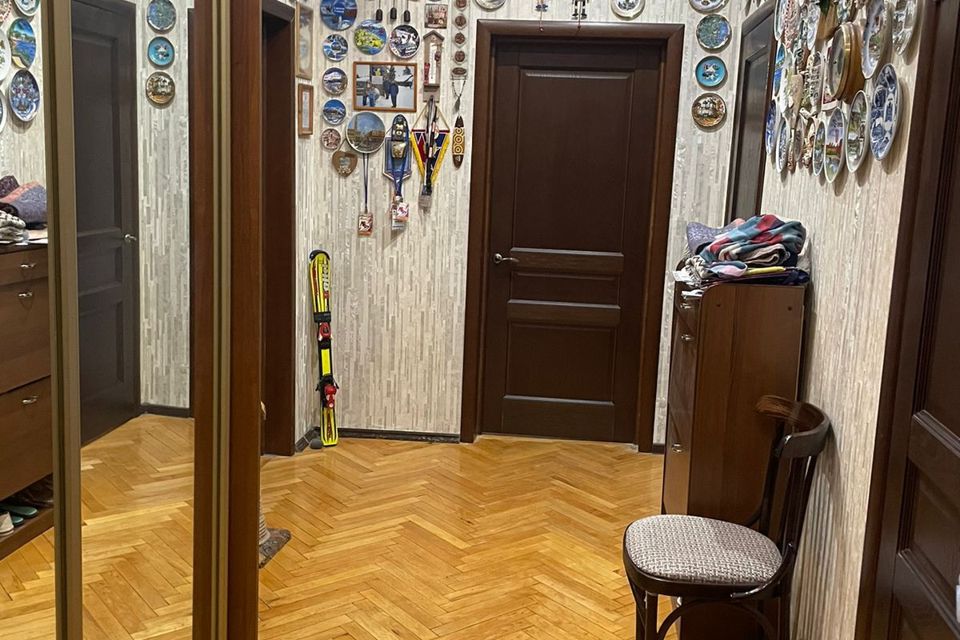 Продаётся 4-комнатная квартира, 99.9 м²