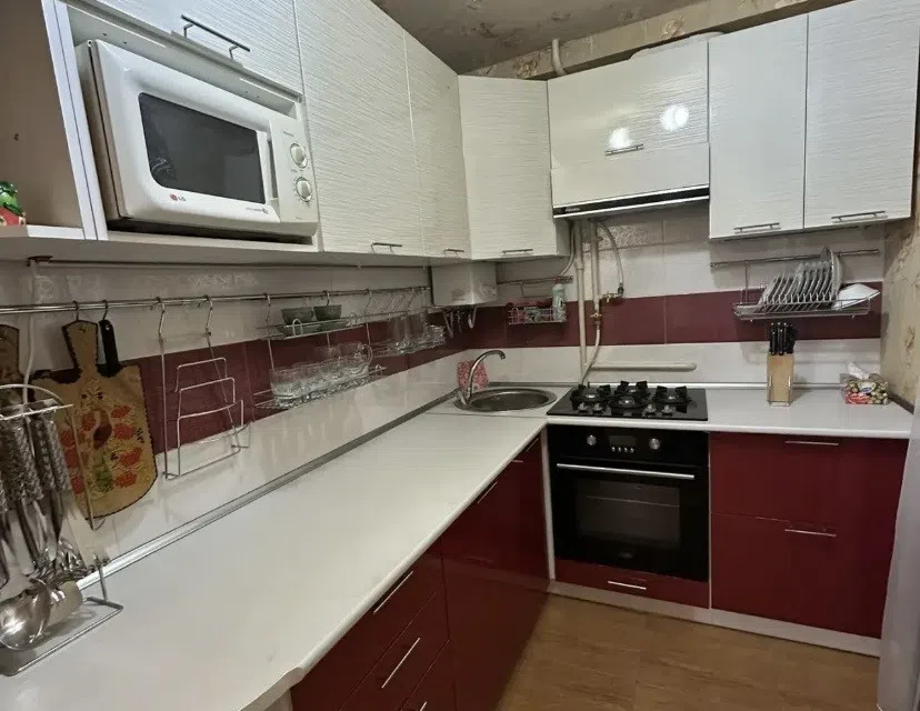 Продаётся 3-комнатная квартира, 59.6 м²
