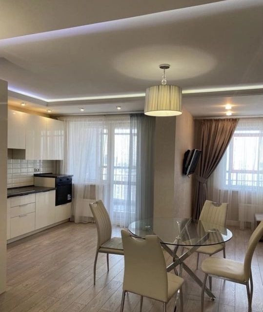 Сдаётся 2-комнатная квартира, 66 м²