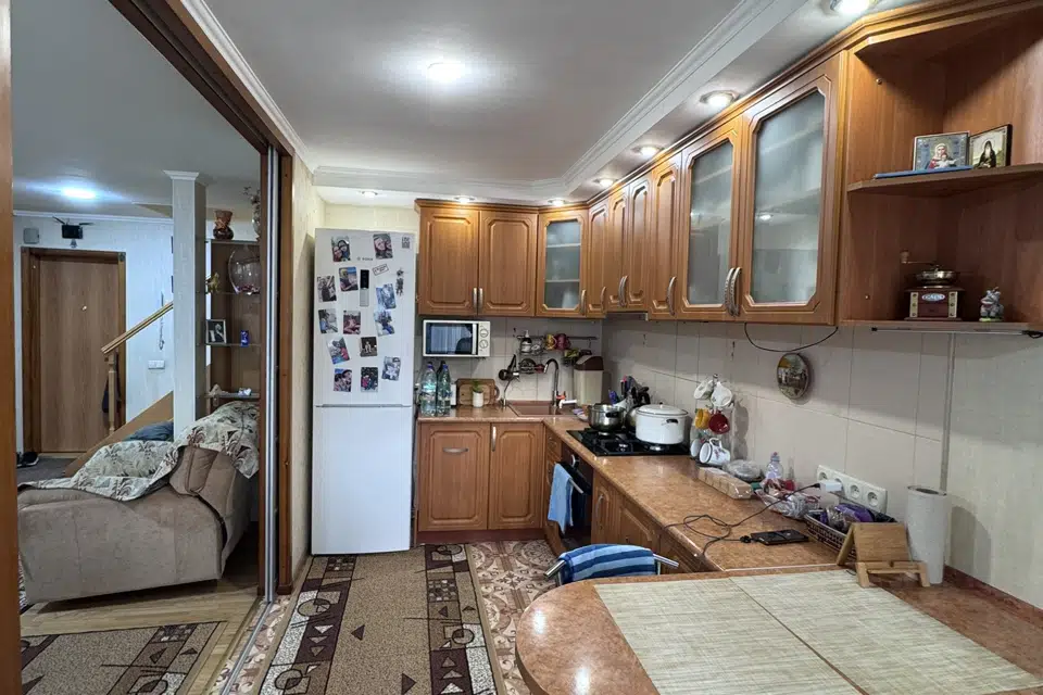 Продаётся 3-комнатная квартира, 77 м²