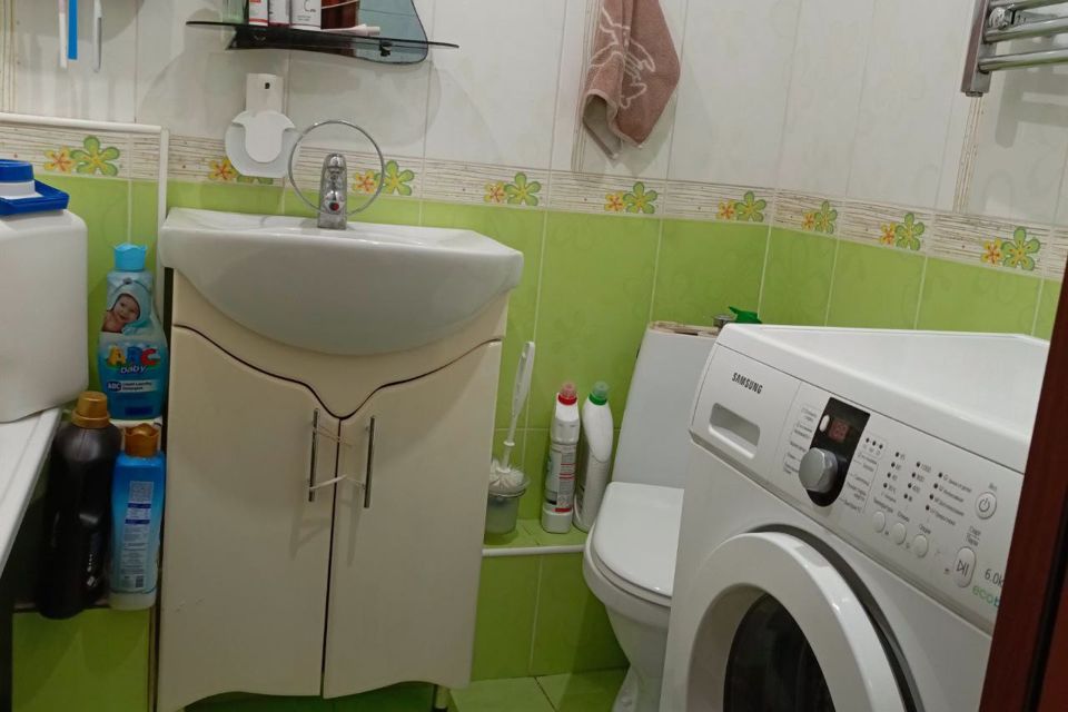 Продаётся 3-комнатная квартира, 54.5 м²