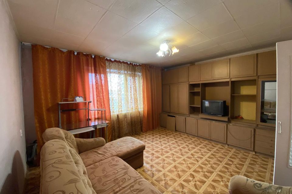 Продаётся 3-комнатная квартира, 67.8 м²