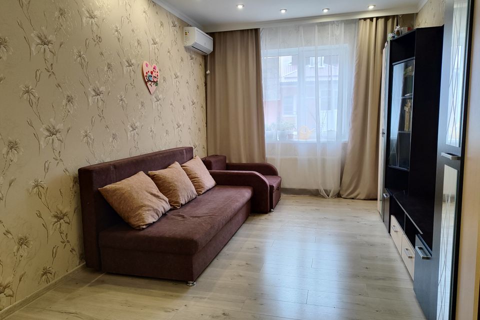 Продаётся 1-комнатная квартира, 37.7 м²