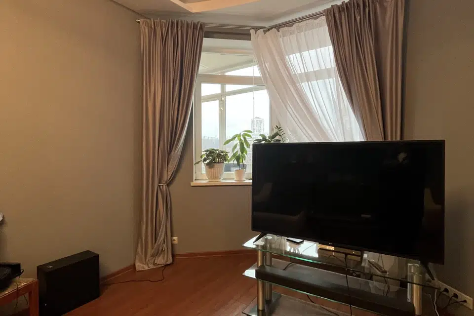 Продаётся 4-комнатная квартира, 128.8 м²