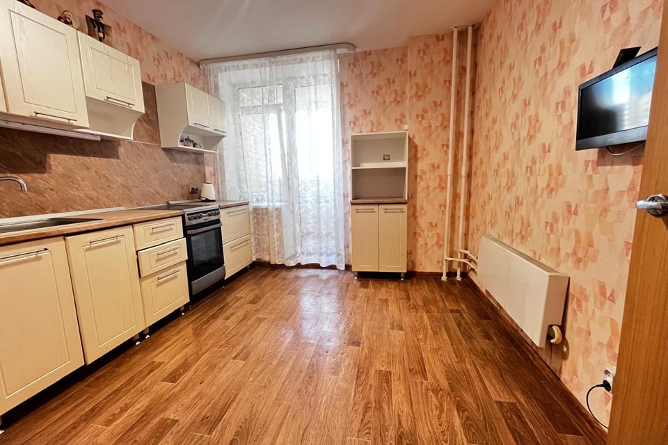 Продаётся 1-комнатная квартира, 37.3 м²