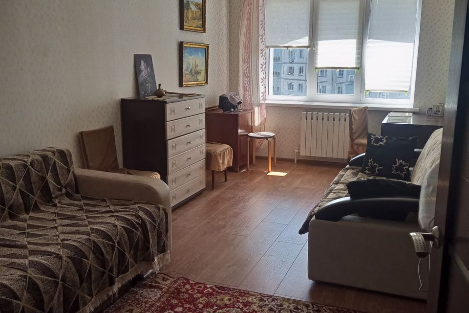 Продаётся 2-комнатная квартира, 76.1 м²