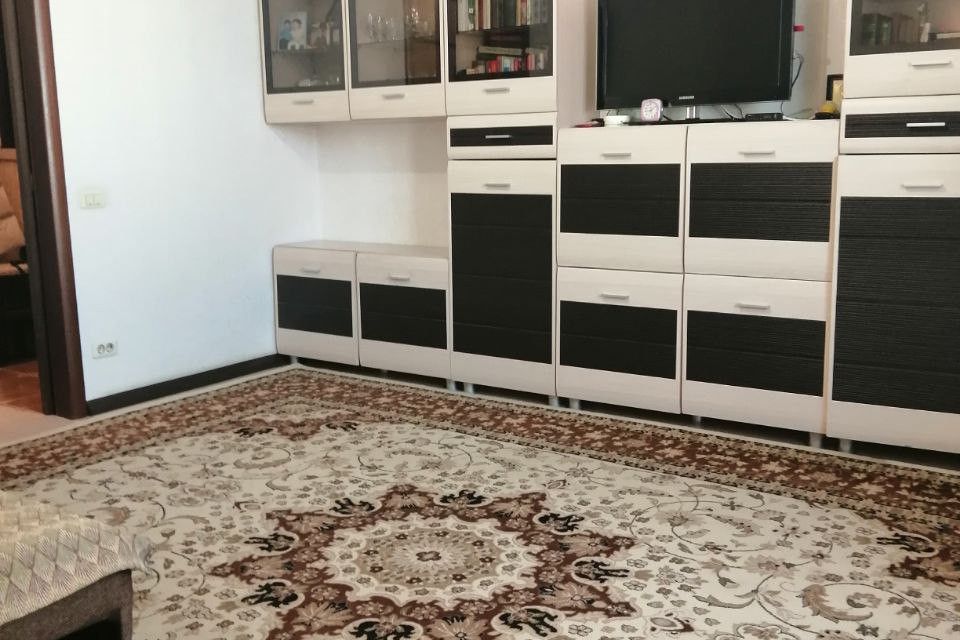 Продаётся 3-комнатная квартира, 75.4 м²