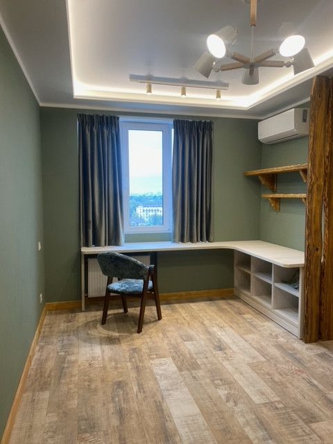 Продаётся 1-комнатная квартира, 42 м²