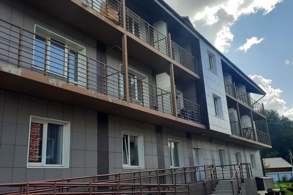Продаётся 1-комнатная квартира, 42 м²