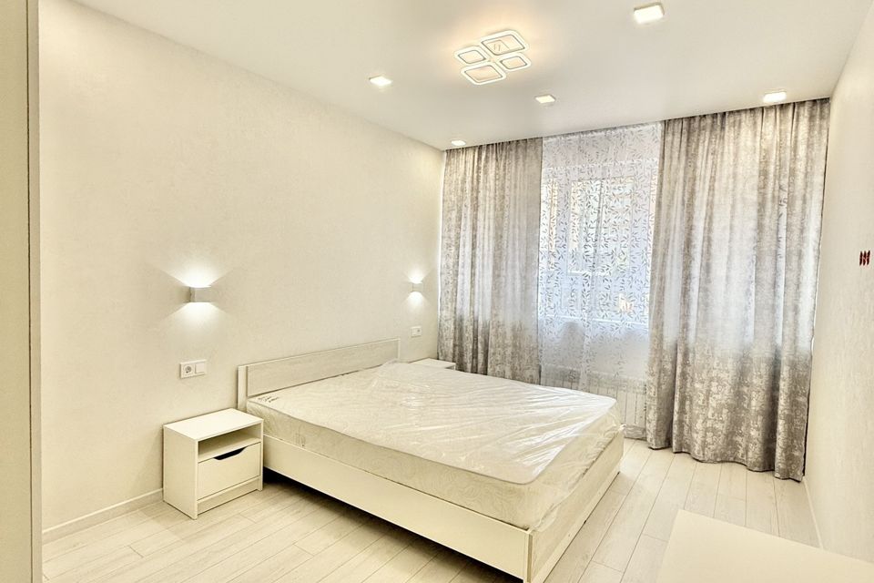 Сдаётся 2-комнатная квартира, 65 м²