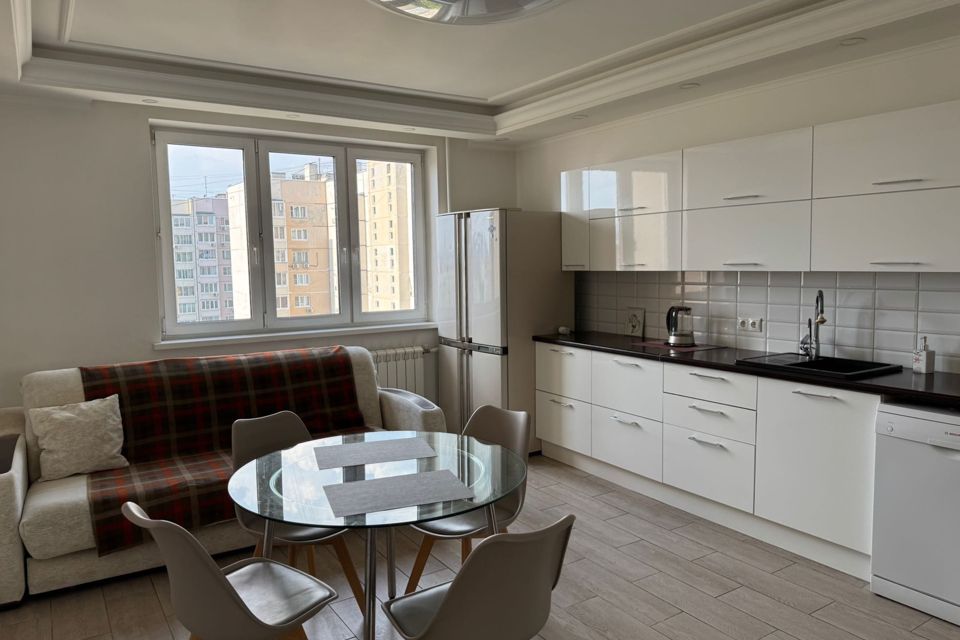 Продаётся 2-комнатная квартира, 56 м²