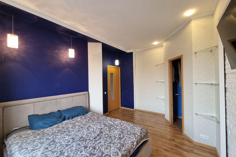 Продаётся 2-комнатная квартира, 60.8 м²