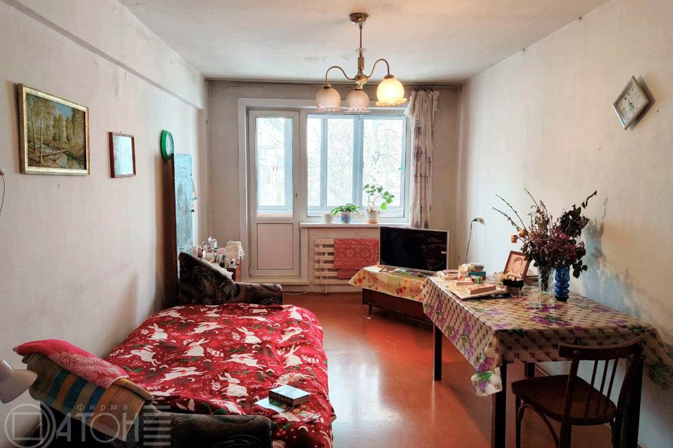 Продаётся 3-комнатная квартира, 58.4 м²