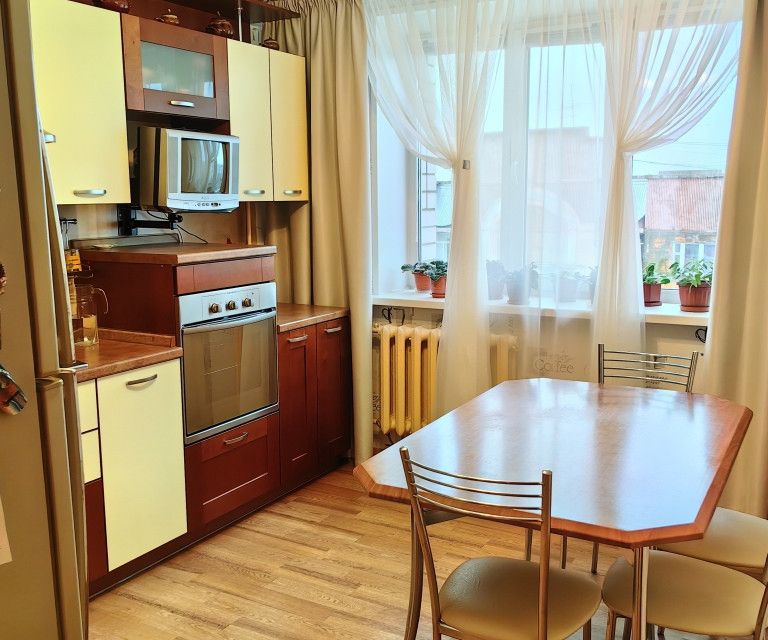 Продаётся 3-комнатная квартира, 80 м²